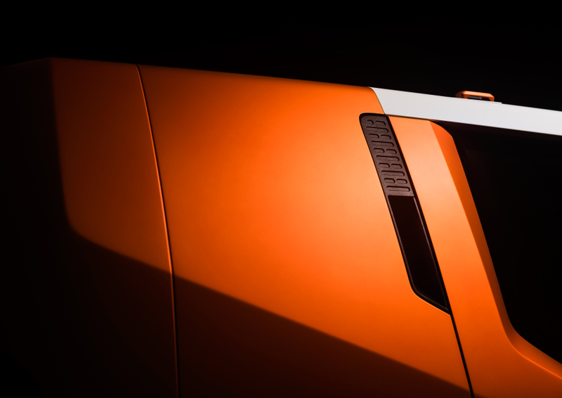 This solid panel has no point. it literally just makes the car worse from the inside or out.